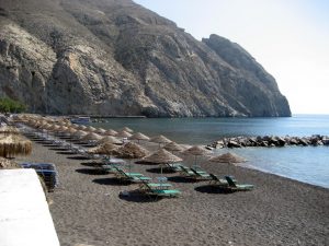 perissa santorini slide01 - Finest Beaches & Bars in Santorini!