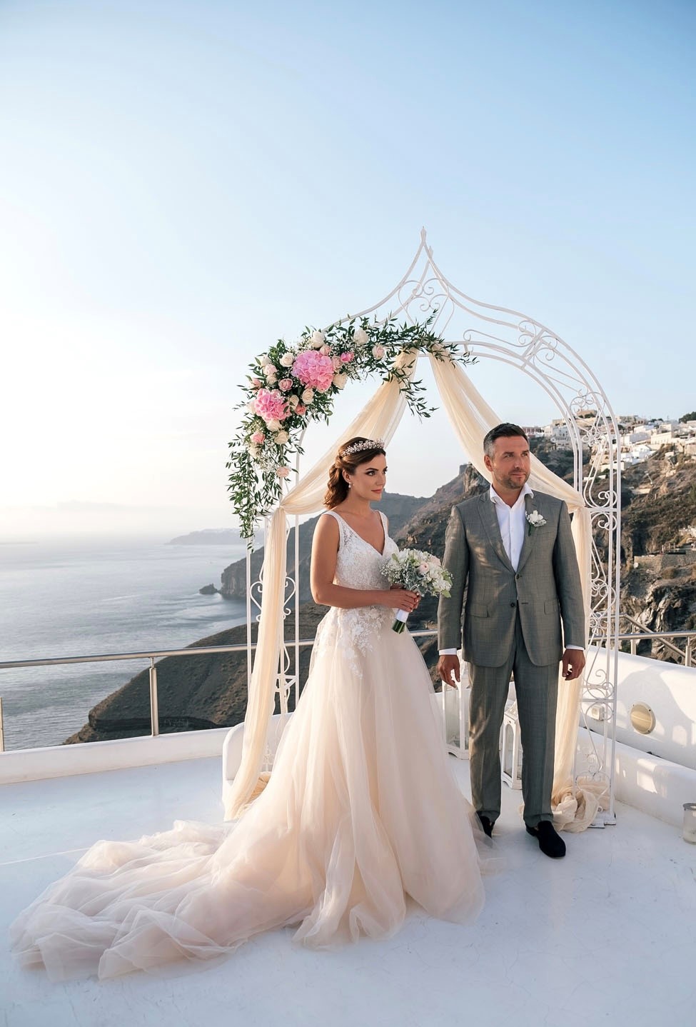 wedding - How to Travel with a Wedding Dress - or a suit! Wedding Dress