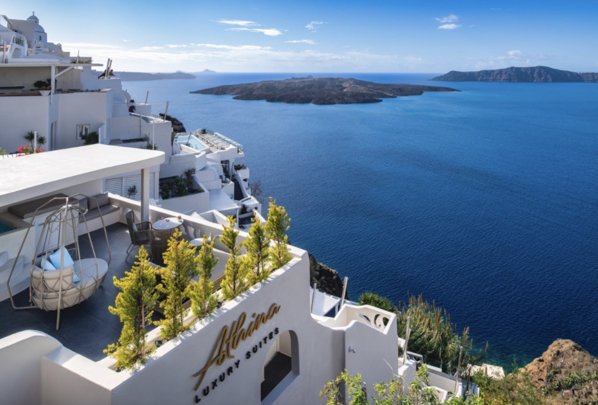 The Ultimate Greek Island Getaway Visiting Santorini in May and Experiencing… 2 - The Ultimate Greek Island Getaway The Ultimate Greek Island Getaway_ Visiting Santorini in May and Experiencing…