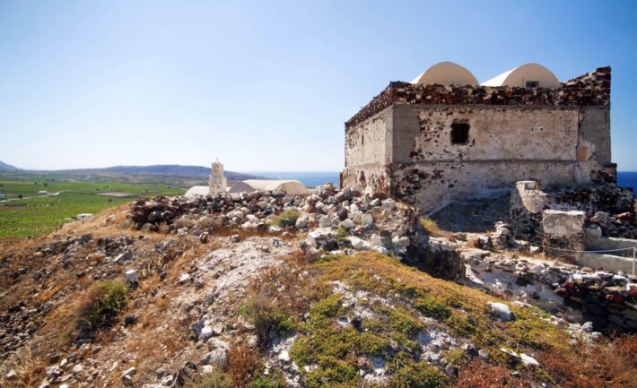 Venetian Castle - Discover the Venetian Castle in Akrotiri: A Must-Visit Historical Gem